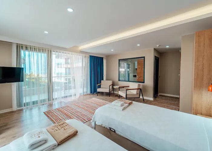 Fortunella Suites